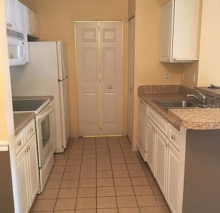 3rd image of 14214 Fredricksburg Dr APT 103