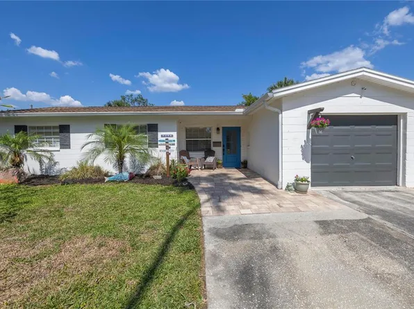 4011 Harrisburg St NE, Saint Petersburg, FL 33703
