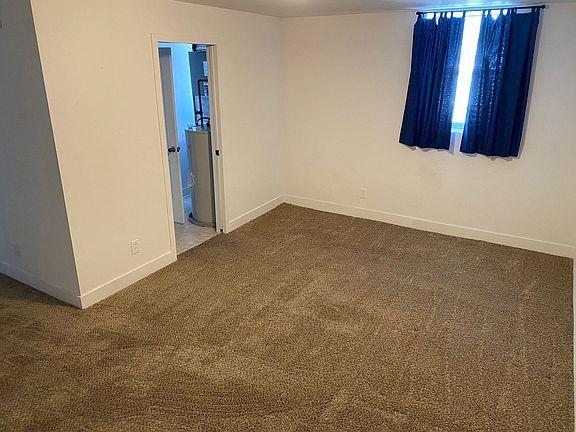 4th image of 259 Main St APT B