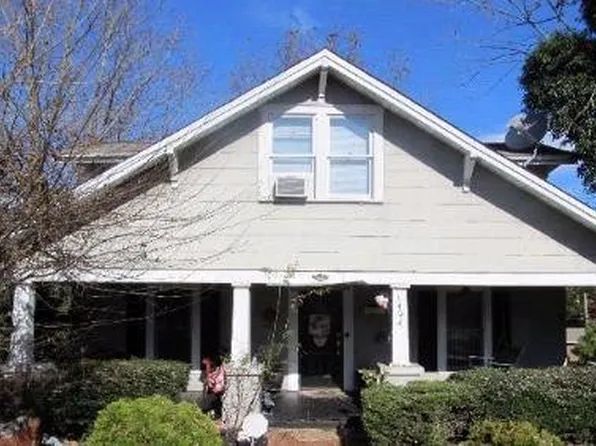 1402 1st Avenue Pl NW, Hickory, NC 28601