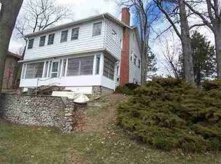 8714 Cherry Point Rd, Manitou Beach, MI 49253