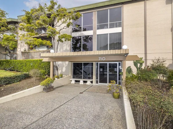 710 Mariners Island Blvd APT 202, San Mateo, CA 94404
