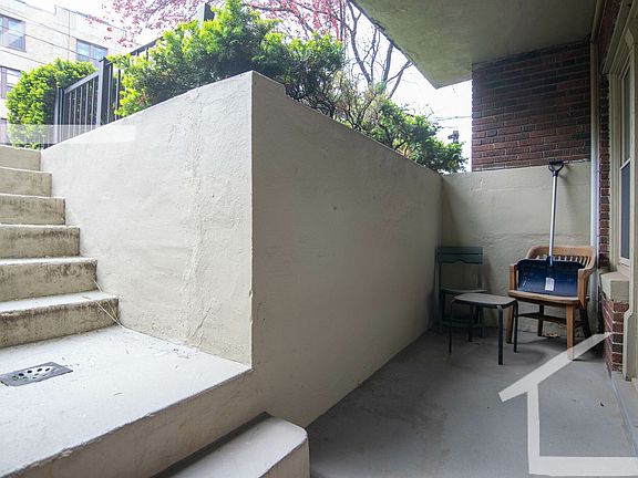 5th image of 100 Brainerd Rd APT 2