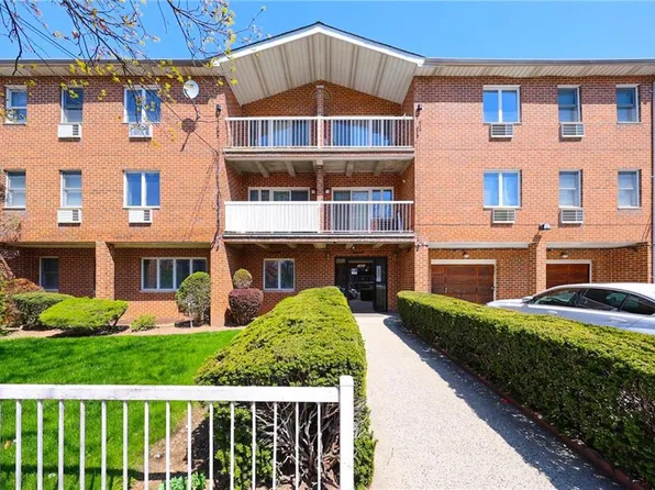 1449 67th St APT 3D, Brooklyn, NY 11219