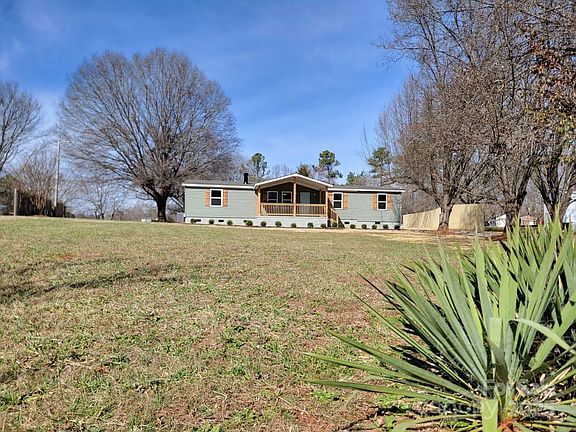 2nd image of 1324 Highland Bluff Ct