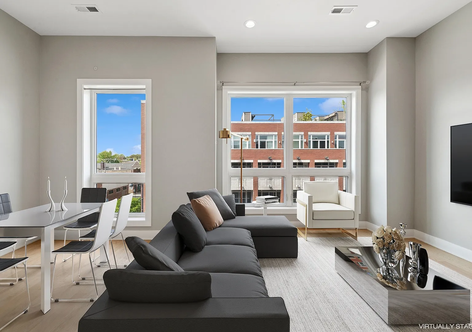 2 bed, 1400 sqft, $4,200 — Photo 2