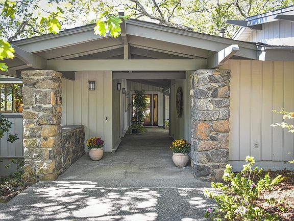 4th image of 146 Knoll Circle