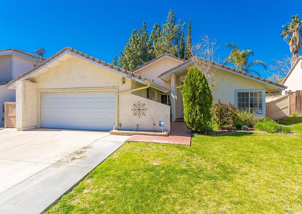 1st image of 28811 Flowerpark Dr