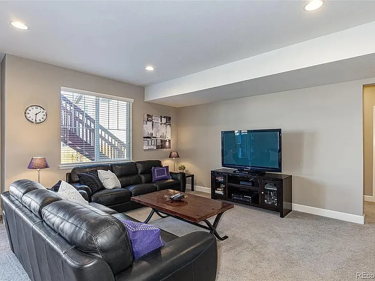 13716 Worthington Pl — Photo 4