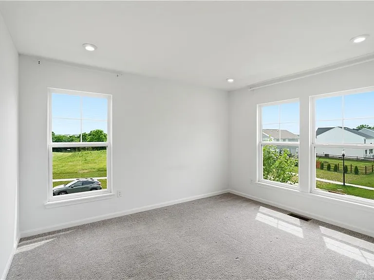 5283 Greenview Ln — Photo 26