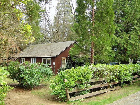 2nd image of 4179 Cedar Ln