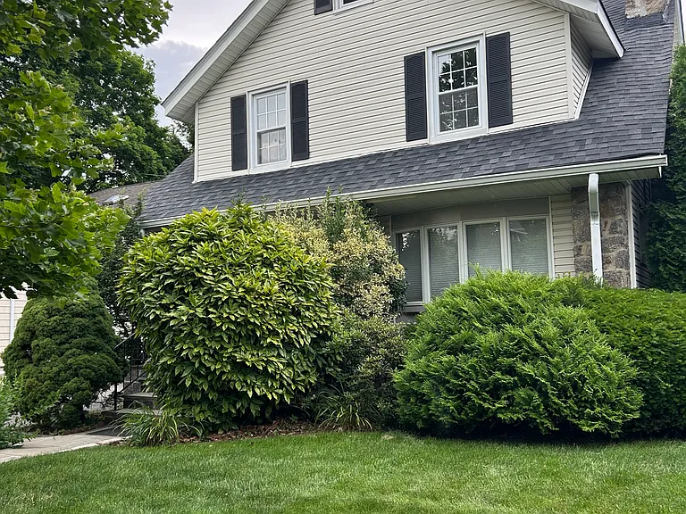 621 Lorraine St #2 — Photo 1