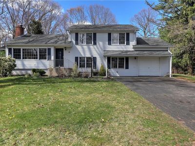 15 Beechwood Dr, Avon, CT, 06473