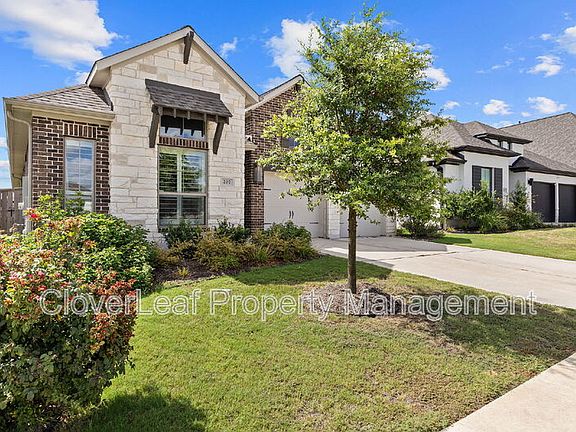 2nd image of 207 Painted Creek Way