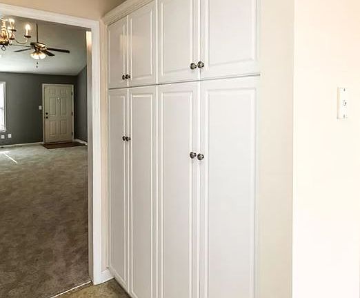 3rd image of 1721 Elizabeth St