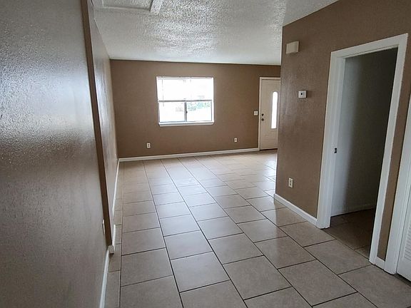 3rd image of 5816 Butler Dr #1A