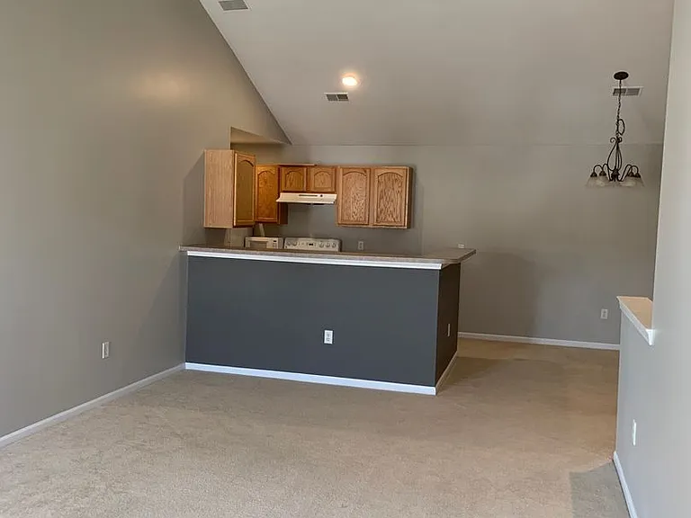 550 Olde English Cir — Photo 4