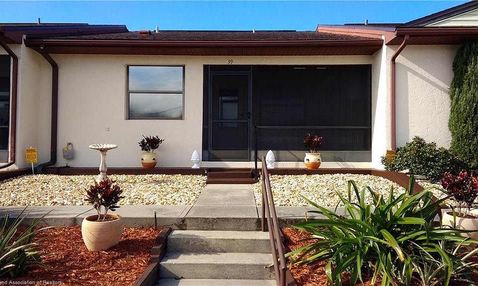 1st image of 39 Glory Dr