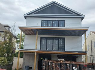 460 E Market Street, Long Beach, NY 11561