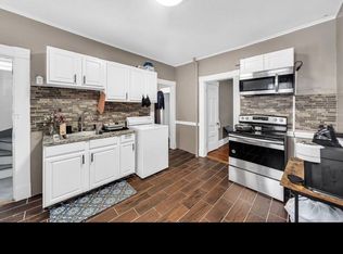 391 Front St #1R, Chicopee, MA 01013