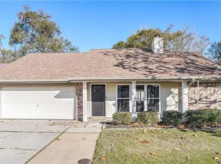 2521 Long Branch Dr, Marrero, LA 70072