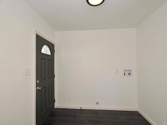 5th image of 1659 W 81st St
