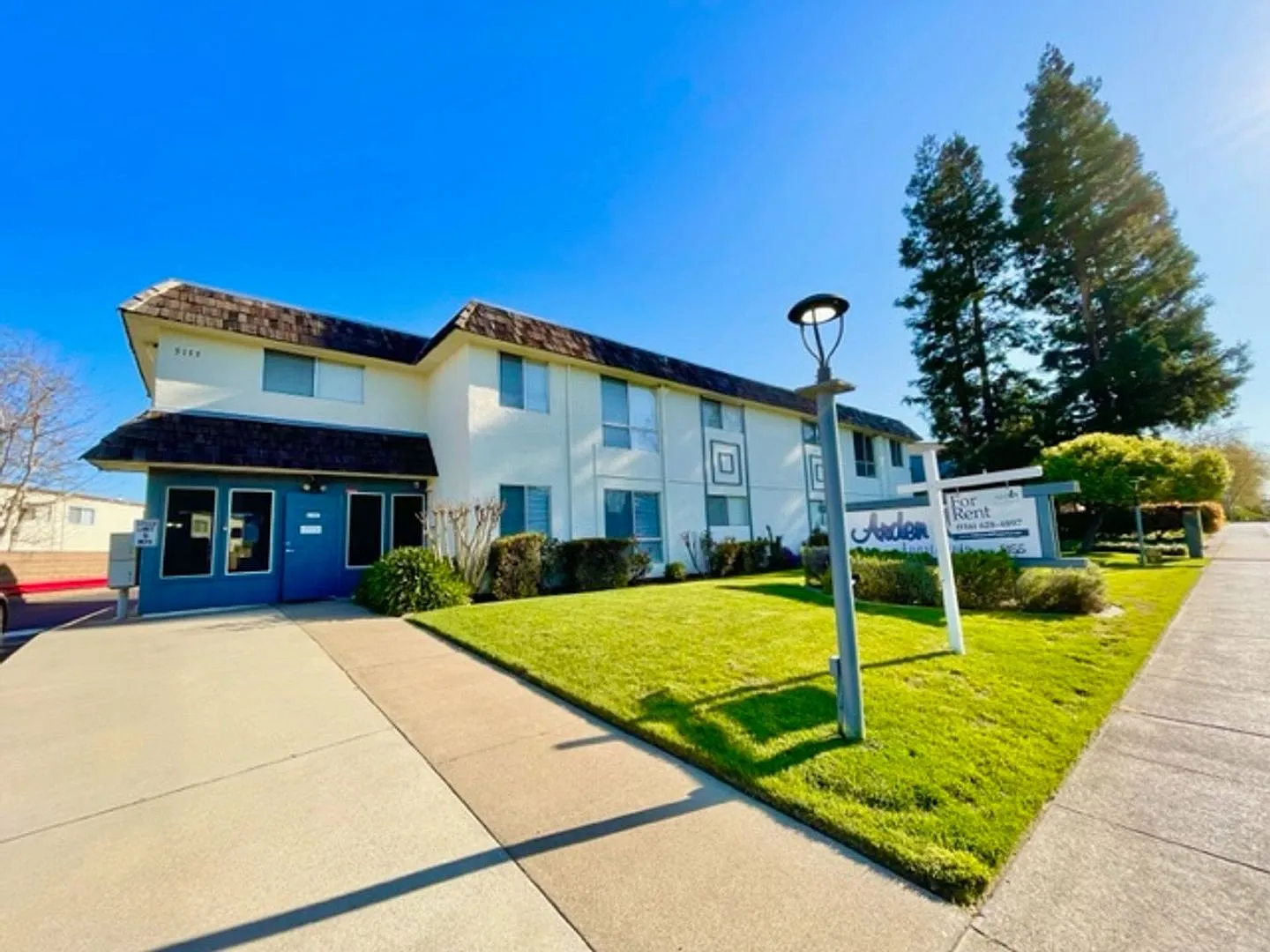 Arden Oaks Apartments — Photo 4