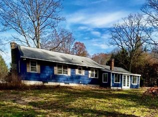 37 East Cotton Hill Road, New Hartford, CT 06057