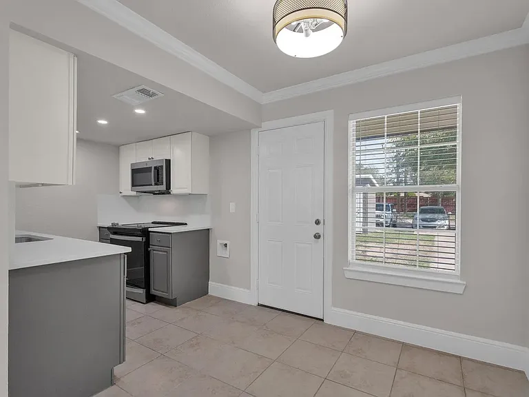 7190 Hickory St — Photo 18
