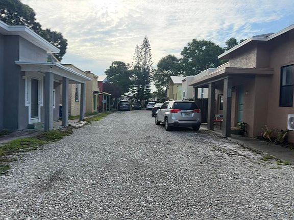 2nd image of 622 Texas Court