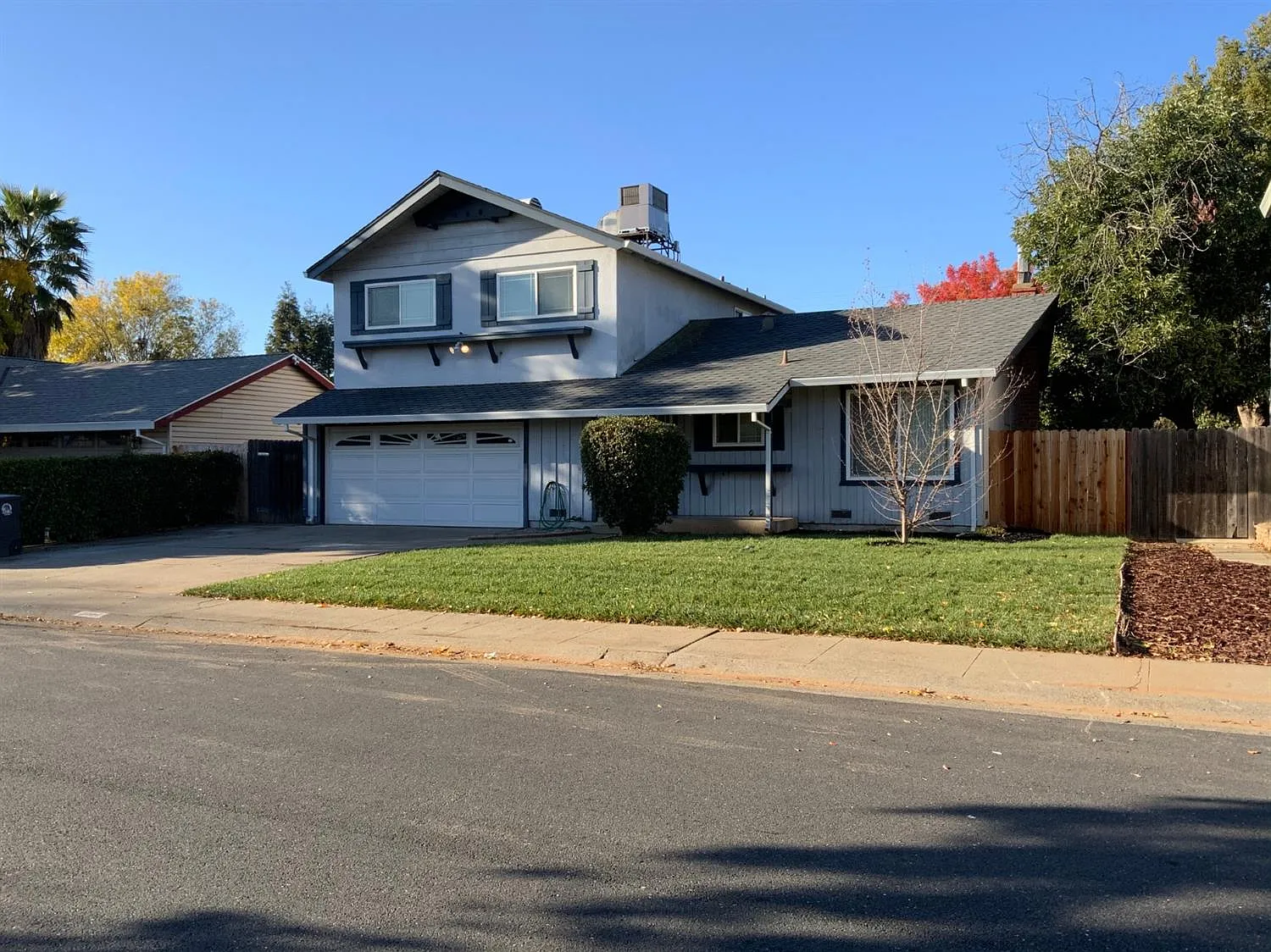 3024 Winchester Way photo 1