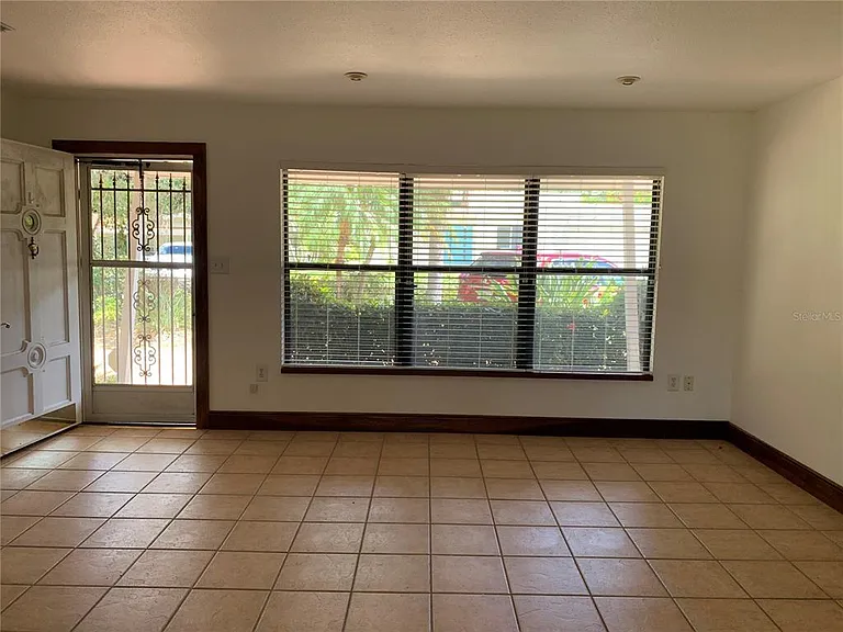 2436 Waldemere St — Photo 5