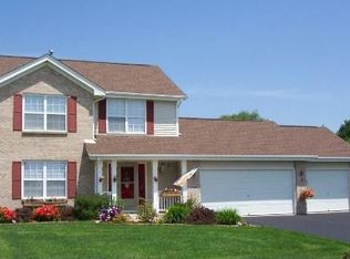 1949 Broadmoor Rd, Rockton, IL 61072