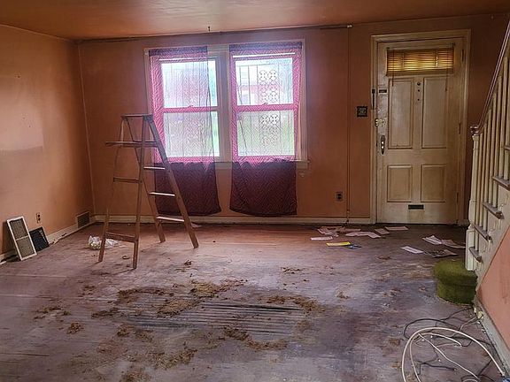 3rd image of 8242 Michener Ave