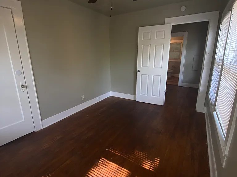 2714 Whitis Ave #A — Photo 34