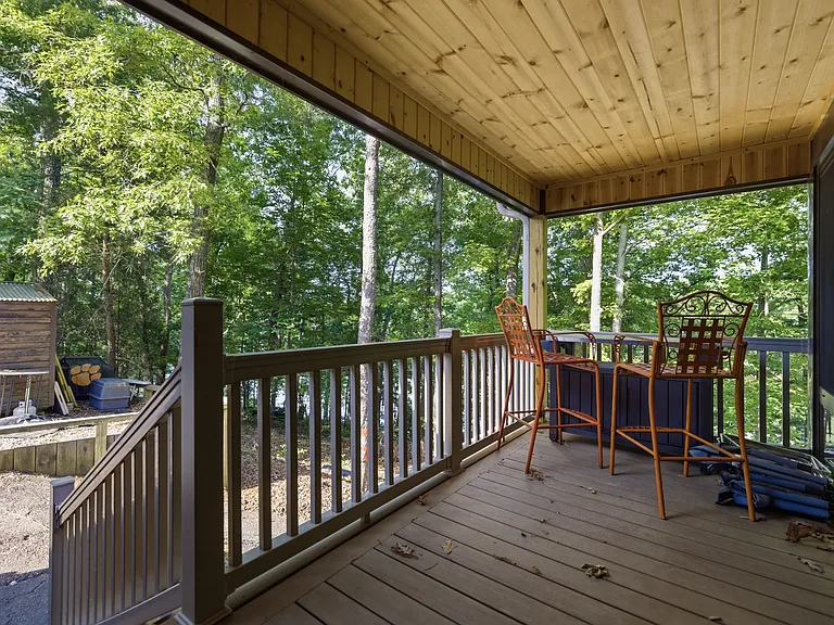 124 Woodshore Dr — Photo 11