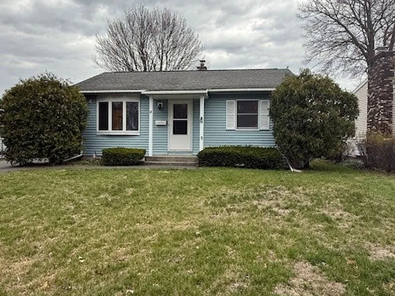 41 Oakwood Dr — Photo 2