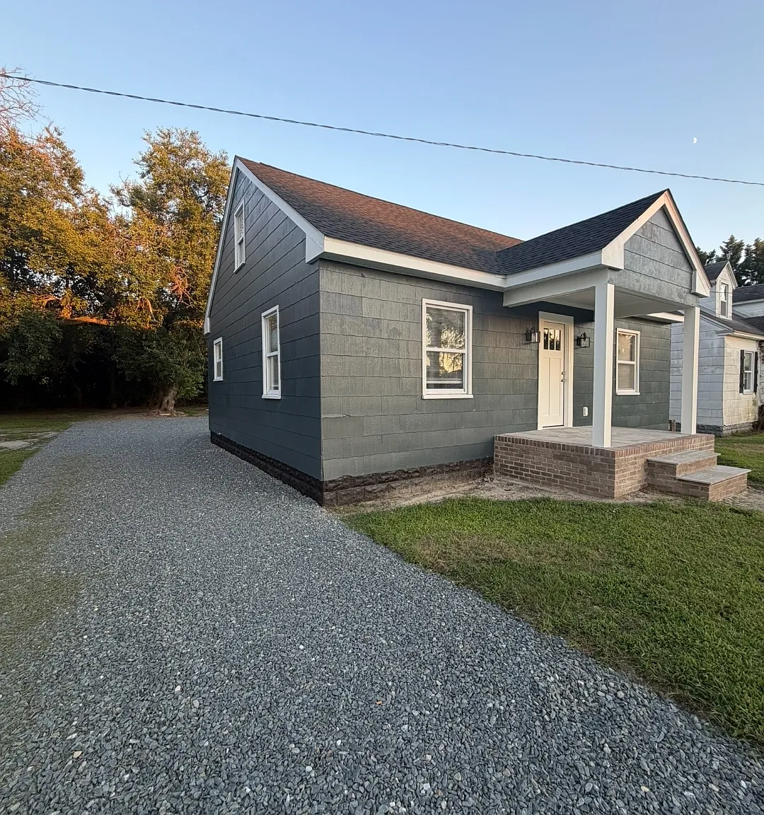 3 bed, 1248 sqft, $1,700 — Photo 2