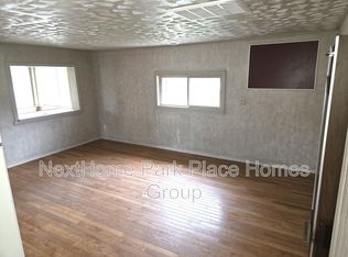 659 Prairie St, Clare, MI 48617