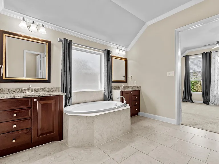 3704 Ashbury Rd — Photo 11