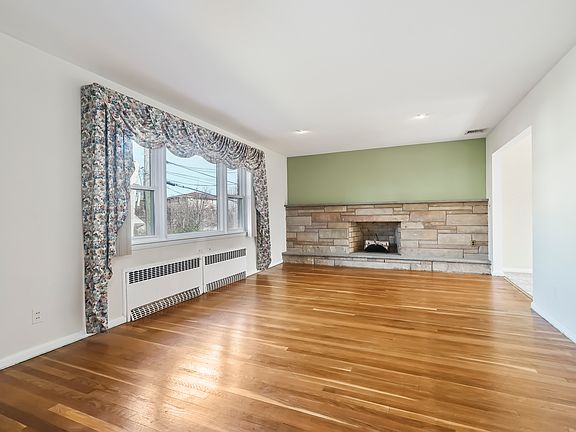 2nd image of 28 Montgomery Ave