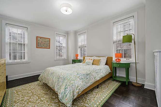 73 E Elm St #4B — Photo 17