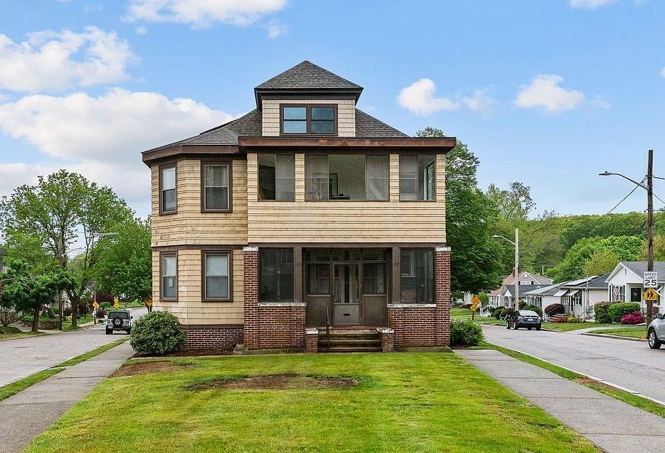 1st image of 1190 Smith St #1