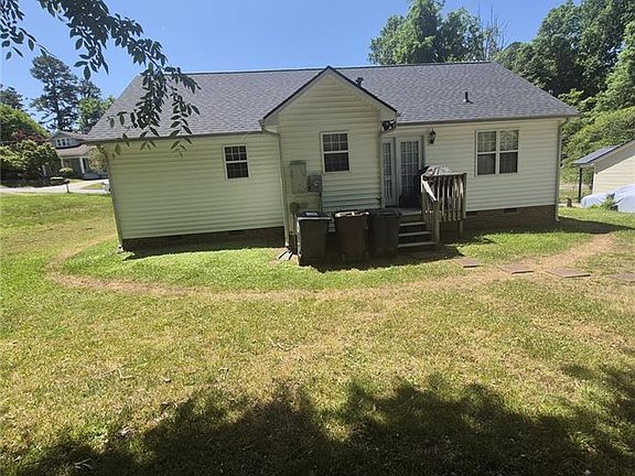 5th image of 2708 Grimsley St