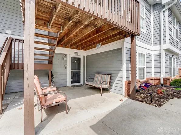 321 Elmwood Dr, Springboro, OH 45066