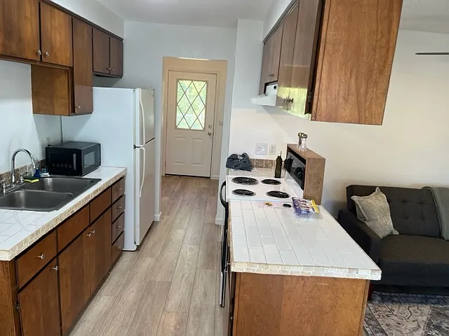 1 bed, 840 sqft, $1,250 — Photo 2
