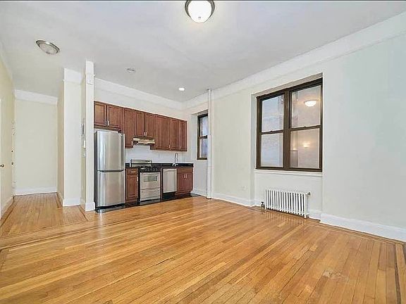 2nd image of 78 Manhattan Ave #1BB