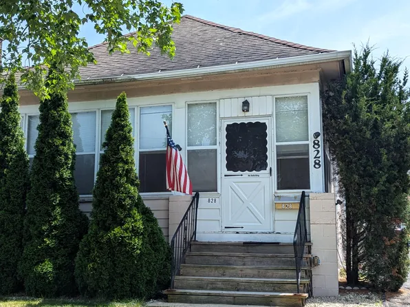 828 Lewis Ave, Saint Joseph, MI 49085