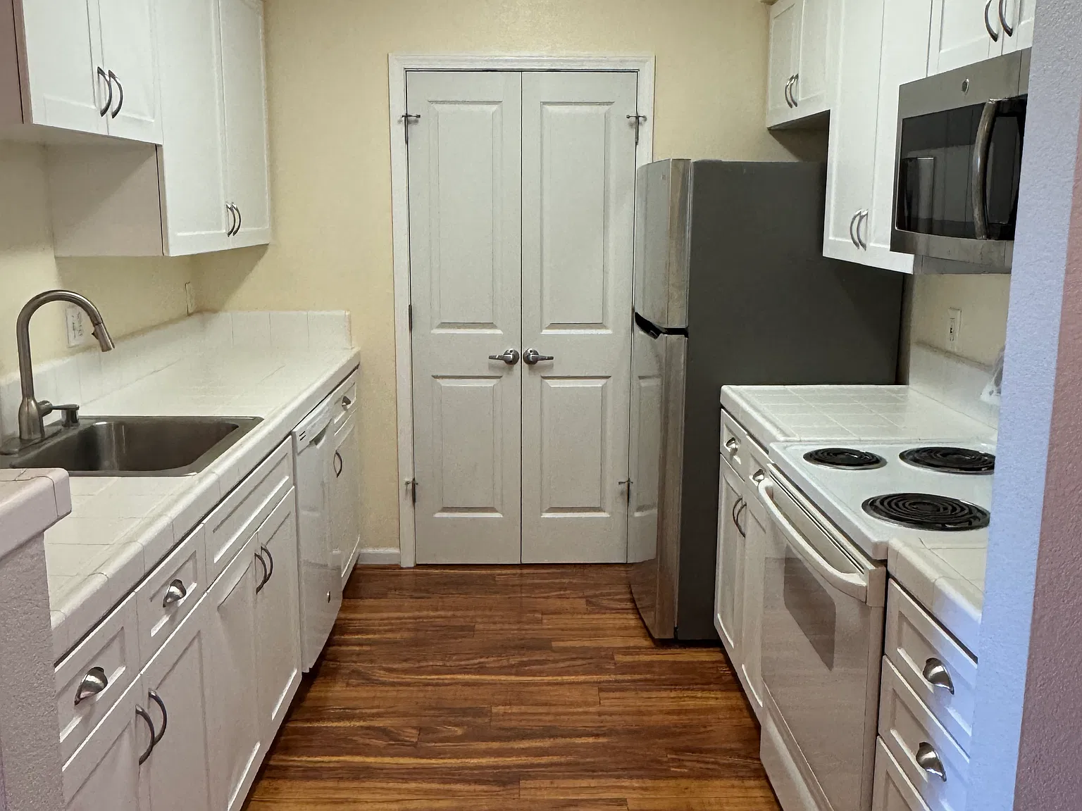 1 bed, 776 sqft, $2,800 — Photo 4