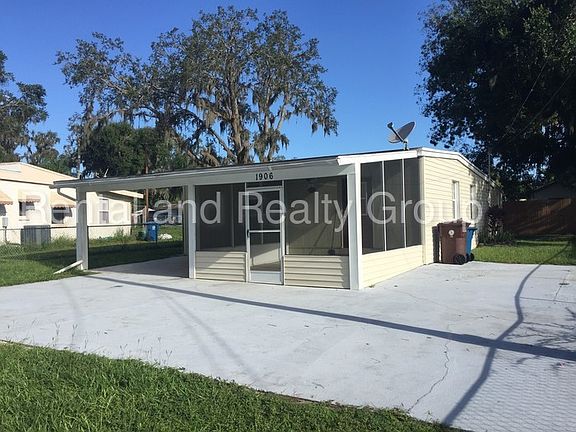 2nd image of 1906 Lake Brown Dr